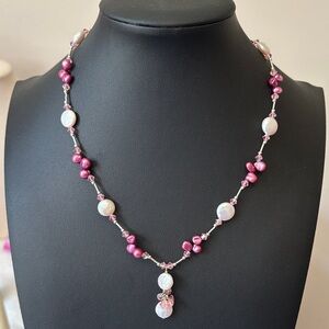 NEW 🩷 Pink Genuine Freshwater Pearl and Crystal Liquid Silver Dainty Necklace